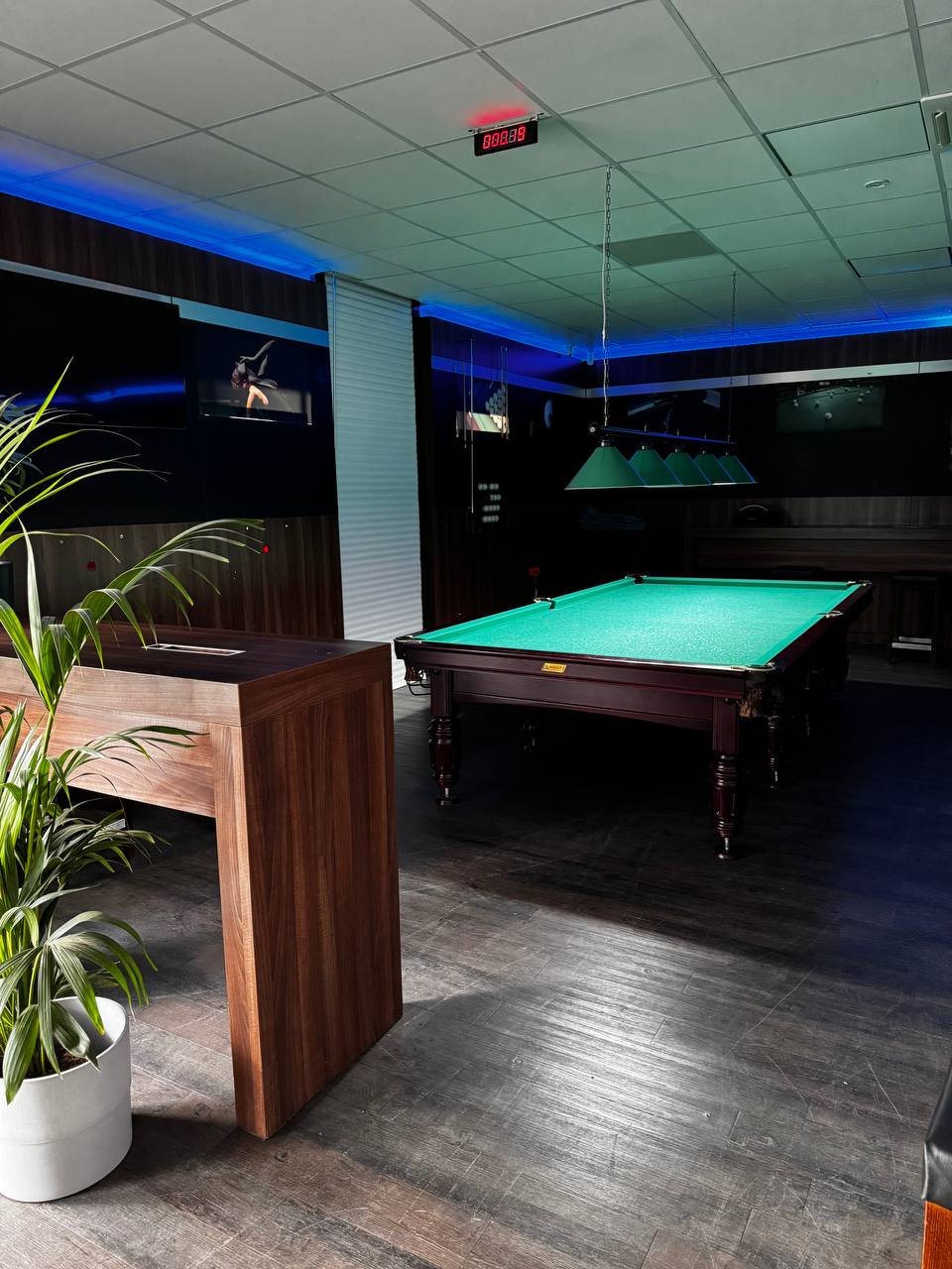 Интерьер клуба русского бильярда Billard O. – Оберхаузен
